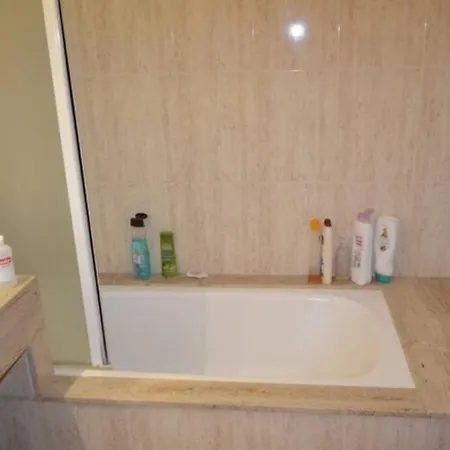 Δωμάτια σε οικογενειακή κατοικία Mama Conchi Bnb